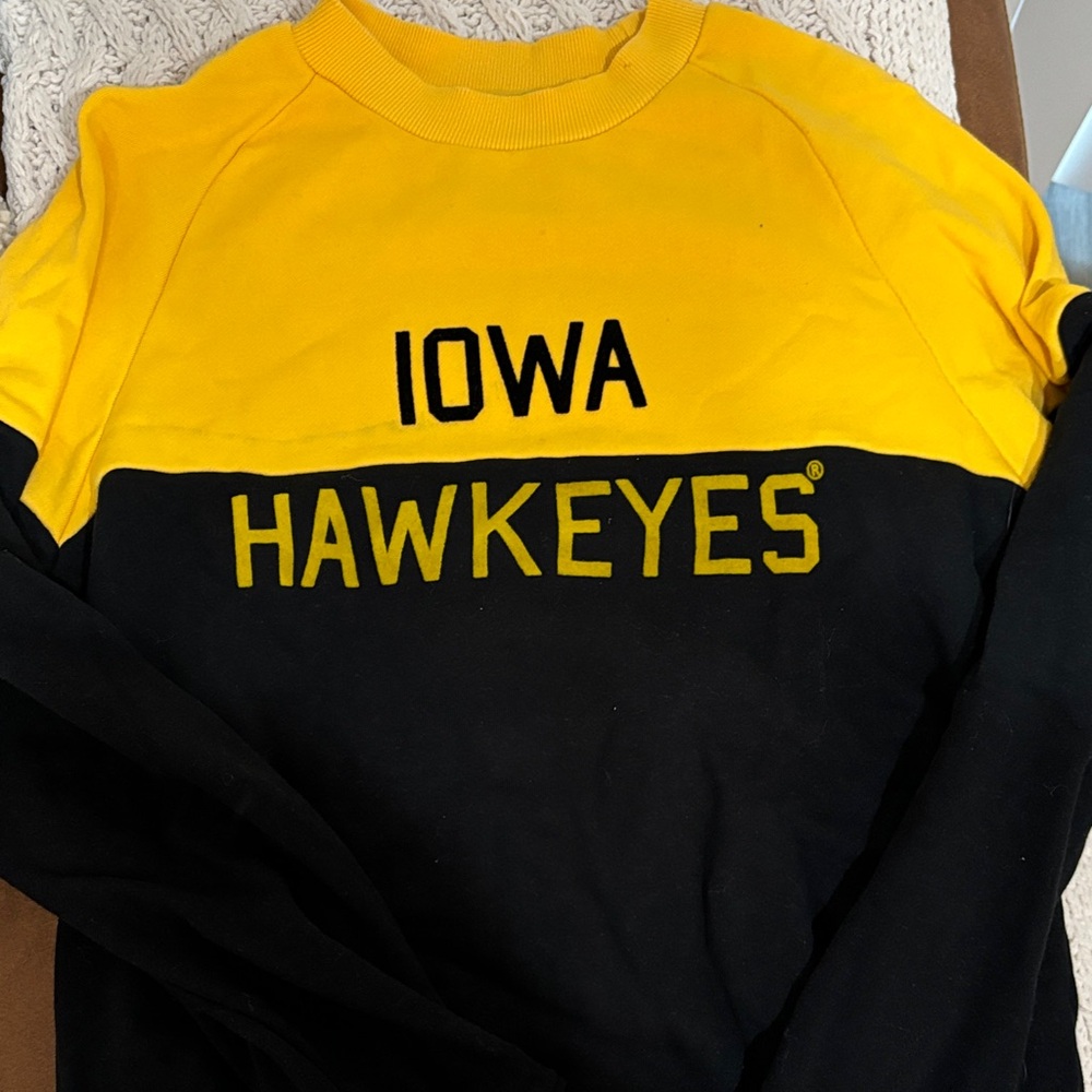 Iowa Hawkeyes Women's Yellow and Black Sweatshirt